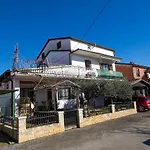 Jasna House With Apartment